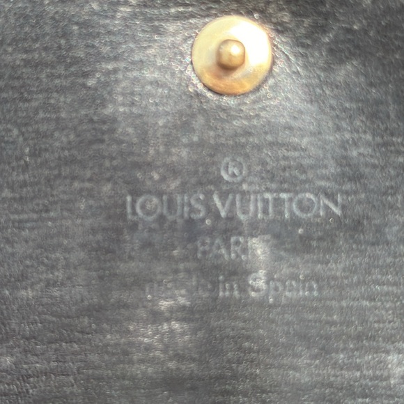 Vintage LV Black EPI Wallet - Picture 8 of 17